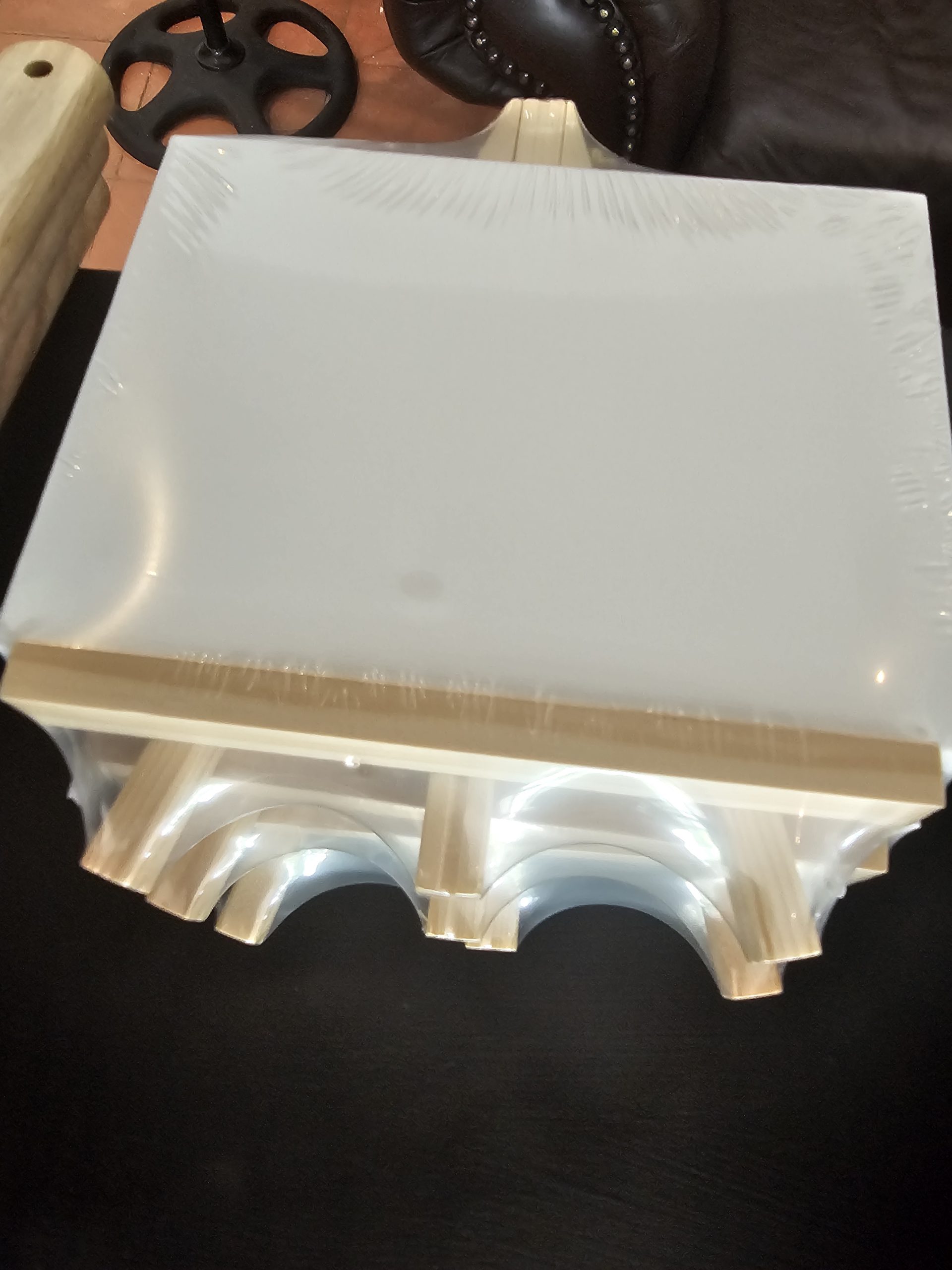 Small canvas with stand